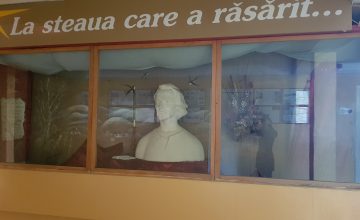 170 лет со дня рождения поэта. Сегодня 10А был на возложении цветов к памятнику М.Еминеску.